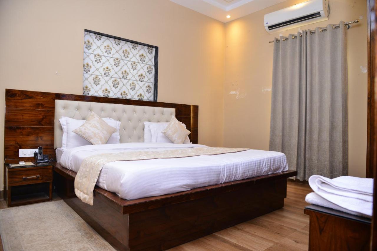 Signature Villa Szionipat Kültér fotó